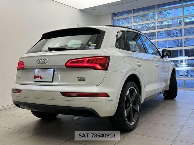 Audi Q5 2018-09 205279-1