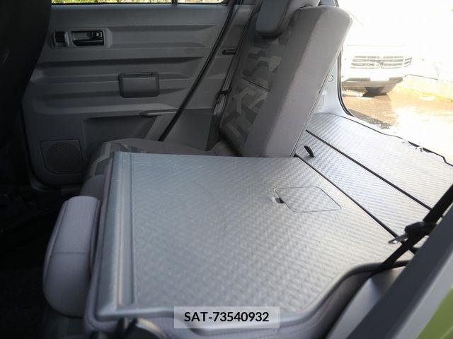 Daihatsu TAFT 2020-06 228035-7