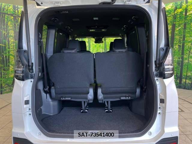 Toyota VOXY 2022-02 394957-11