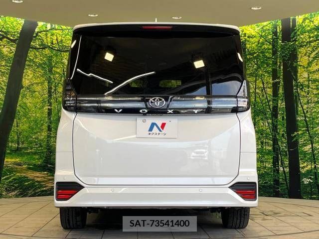 Toyota VOXY 2022-02 394957-16