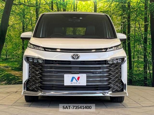Toyota VOXY 2022-02 394957-15