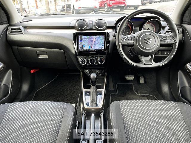 Suzuki SWIFT 2019-01 213882-1