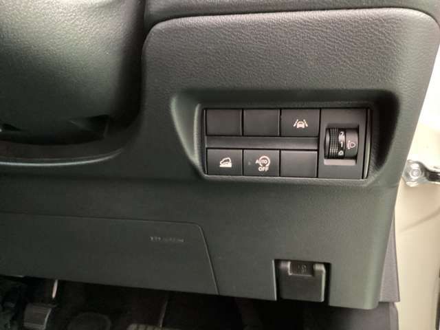 Mitsubishi EK X 2021-05 7157-8