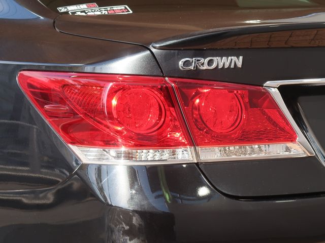 Toyota CROWN SEDAN 2013-05 181532-24