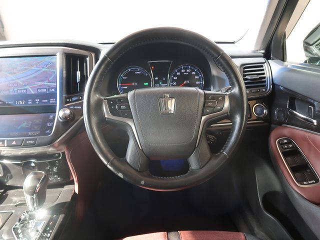 Toyota CROWN SEDAN 2013-05 181532-12