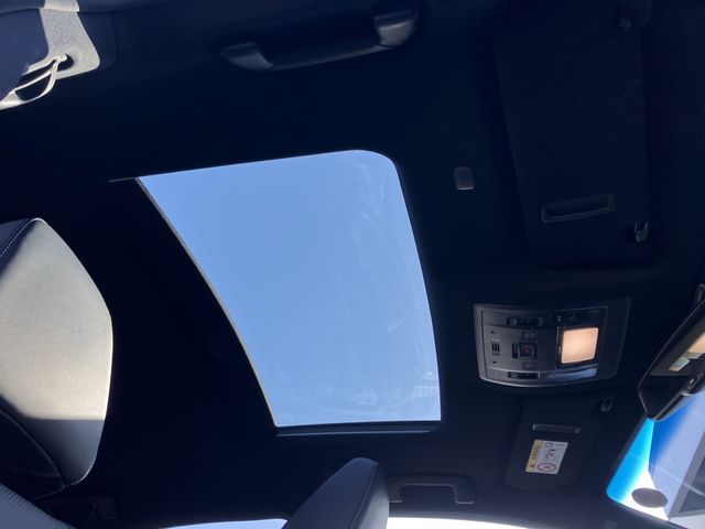 Lexus NX 2018-02 687-11