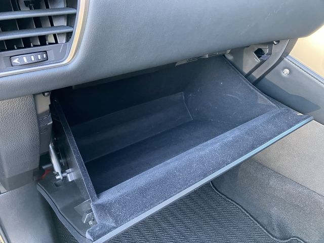 Lexus NX 2018-02 687-21