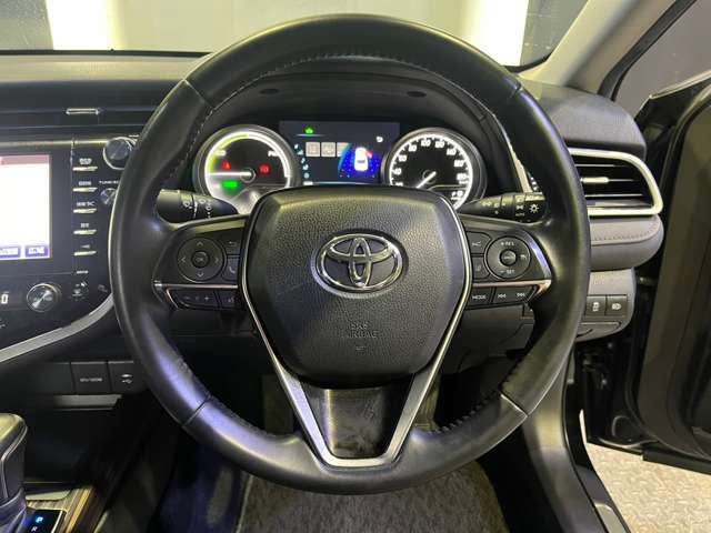 Toyota CAMRY HYBRID 2018-06 5262-11