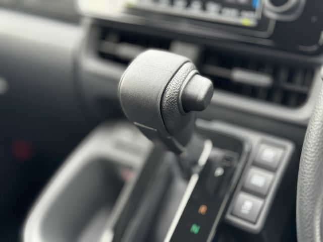 Toyota SIENTA 2022-11 12023-8