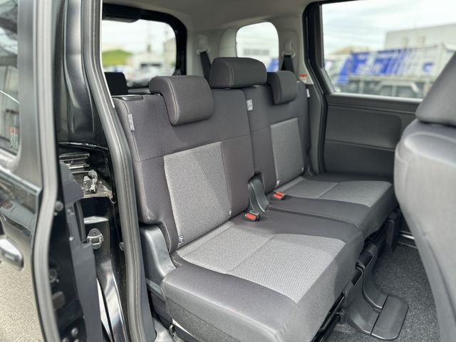 Toyota SIENTA 2022-11 12023-18