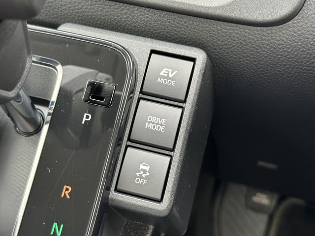 Toyota SIENTA 2022-11 12023-9