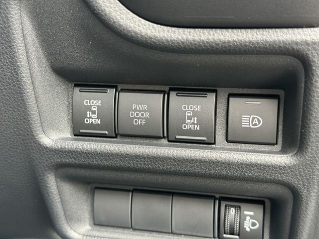 Toyota SIENTA 2022-11 12023-15