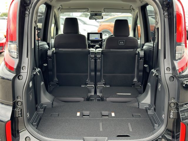 Toyota SIENTA 2022-11 12023-21