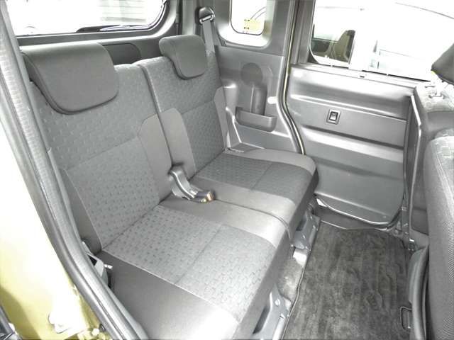 Daihatsu WAKE 2015-05 11060-6