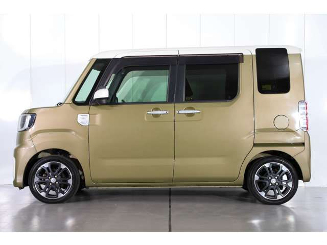 Daihatsu WAKE 2015-05 11060-2