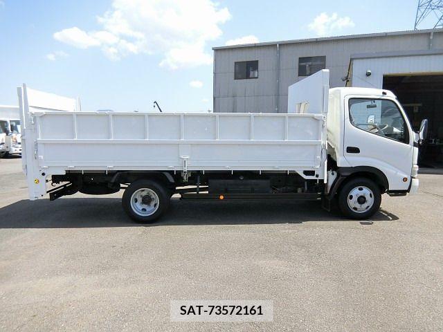 Hino DUTRO 2008-08 245569-7