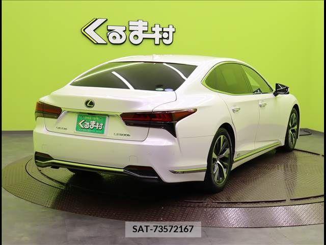 Lexus LS 2021-03 243507-1