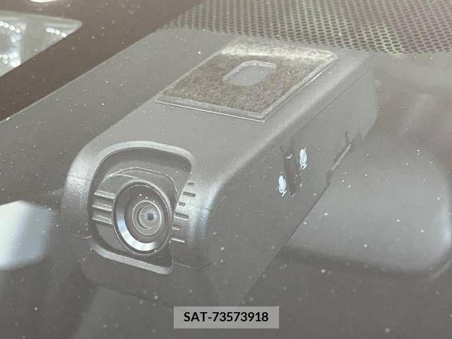 Toyota AQUA 2019-07 380561-7