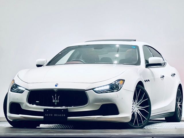 Maserati GHIBLI 2017-06 28933-0