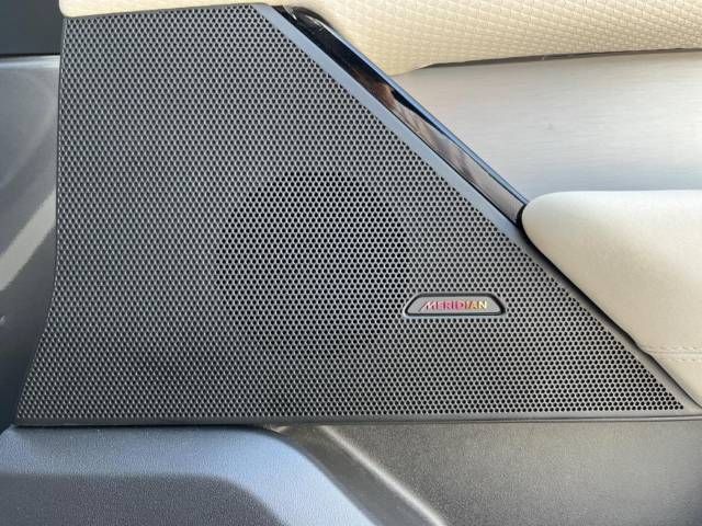 ROVER RANGE ROVER 2023-03 182711-7