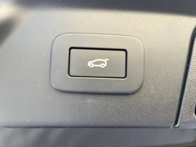 ROVER RANGE ROVER 2023-03 182711-8