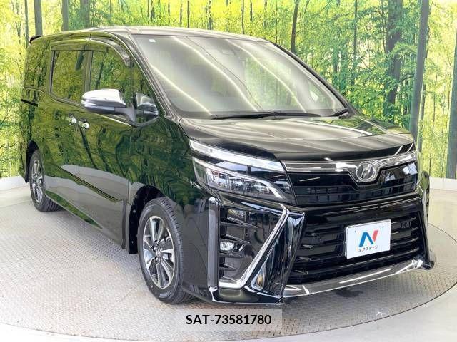 Toyota VOXY 2019-01 348714-17