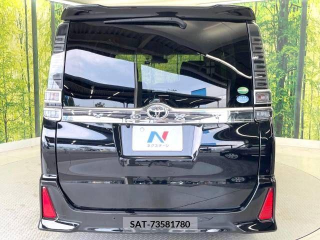 Toyota VOXY 2019-01 348714-16