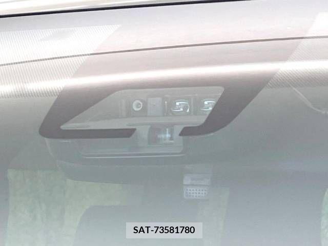 Toyota VOXY 2019-01 348714-4