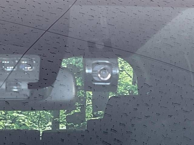 Toyota VOXY 2017-10 29267-3