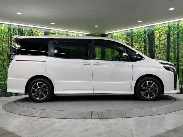 Toyota VOXY 2017-10 29267-16