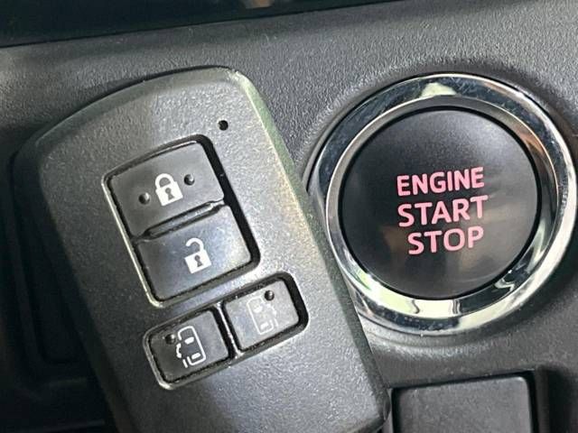 Toyota VOXY 2017-10 29267-7