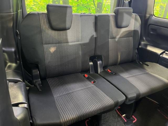Toyota VOXY 2017-10 29267-10