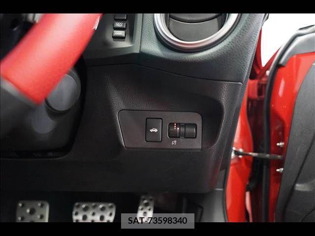 Toyota 86 2012-11 269904-13