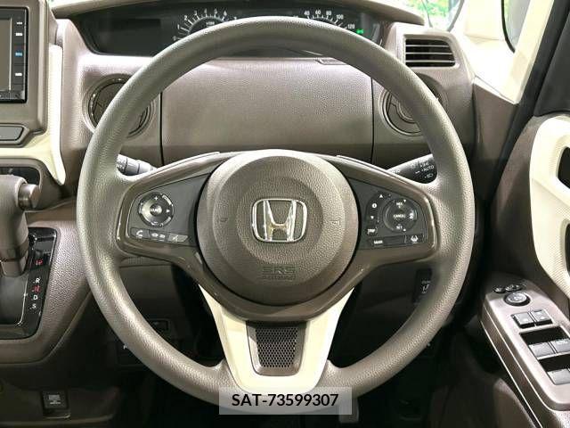 Honda N BOX 2021-04 215044-11