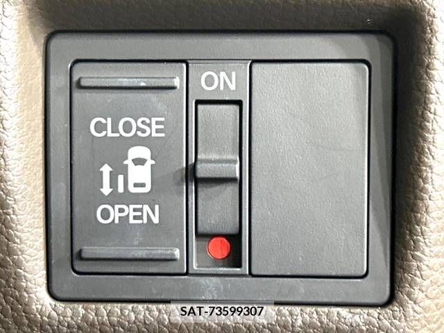 Honda N BOX 2021-04 215044-4