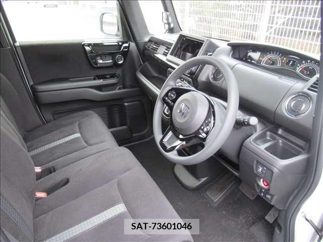 Honda N BOX CUSTOM 2023-01 307437-13