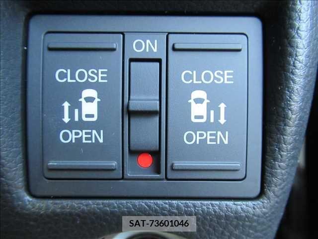 Honda N BOX CUSTOM 2023-01 307437-12