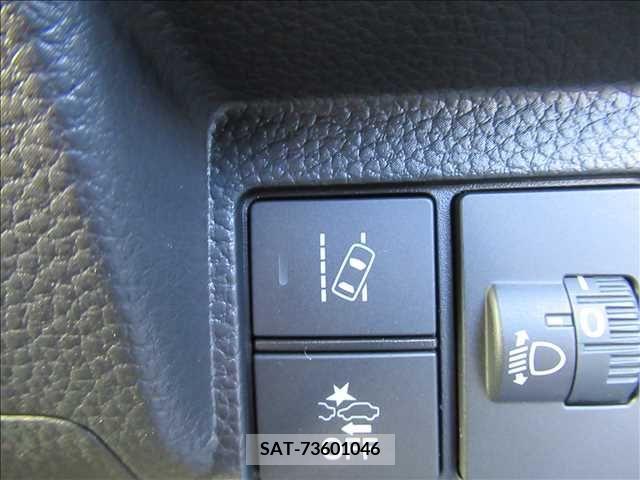 Honda N BOX CUSTOM 2023-01 307437-10