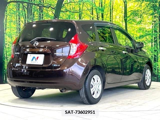 Nissan NOTE 2014-11 352370-17