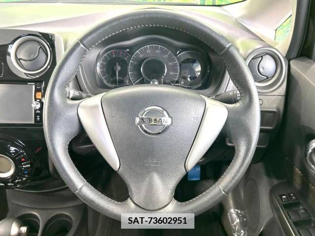 Nissan NOTE 2014-11 352370-11