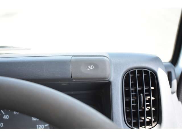 Nissan ATLAS 2003-03 18318-14