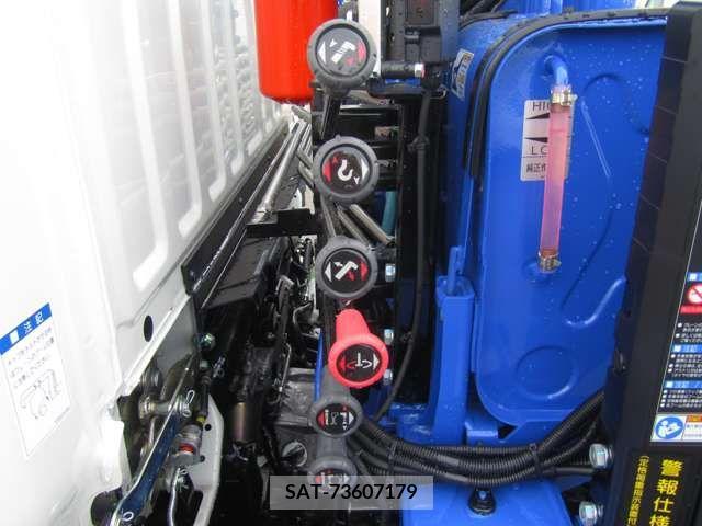 Mazda TITAN 2023-08 202505-12