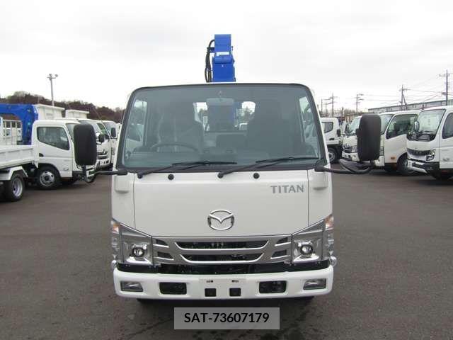 Mazda TITAN 2023-08 202505-1