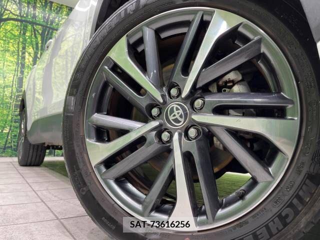 Toyota COROLLA CROSS 2021-12 221118-13