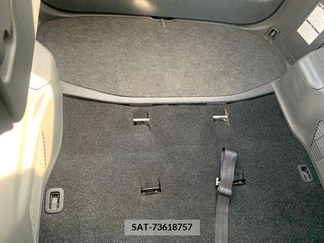 Toyota NOAH 2010-07 212607-18