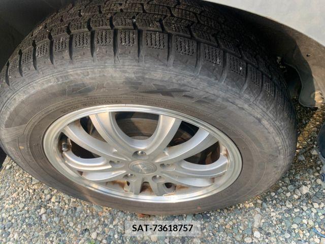 Toyota NOAH 2010-07 212607-8