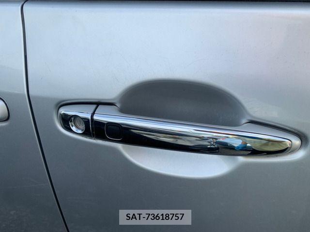 Toyota NOAH 2010-07 212607-6