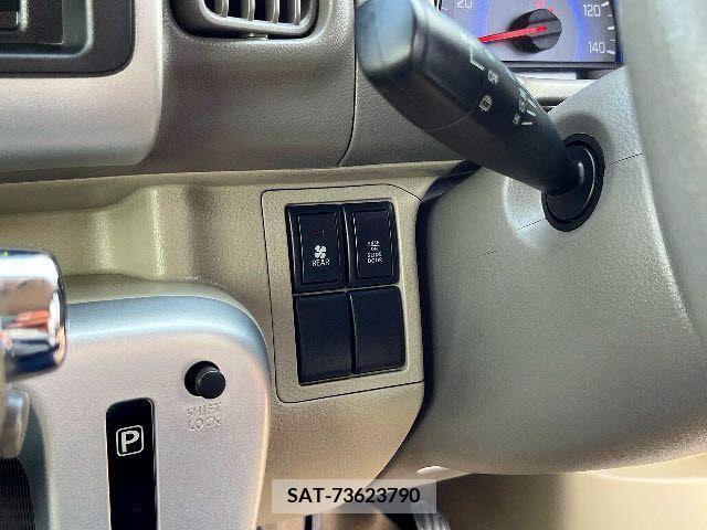 Suzuki EVERY WAGON 2016-07 232475-15