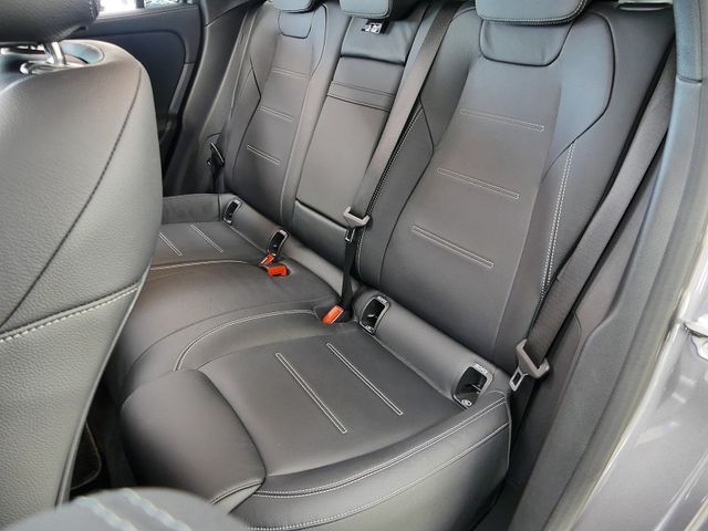 Mercedes Benz EQA 2022-07 27522-18
