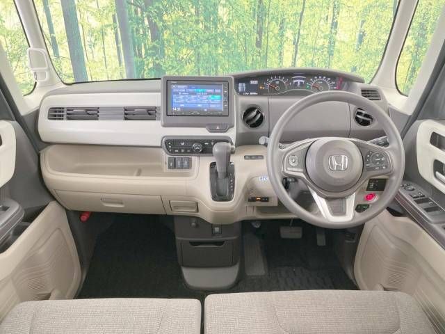 Honda N BOX 2019-06 184773-1
